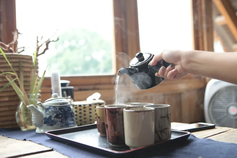 Why Brewing Herbal Tea Is the Mindfulness Practice Your Brain Has Been Waiting For